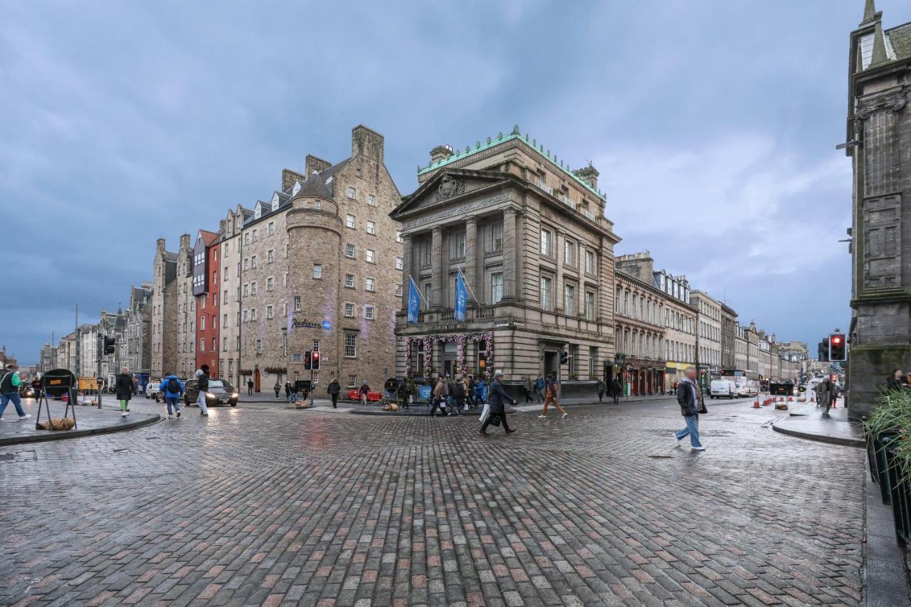 Luxury 3 Bed Royal Mile Apartment Edimburgo Exterior foto