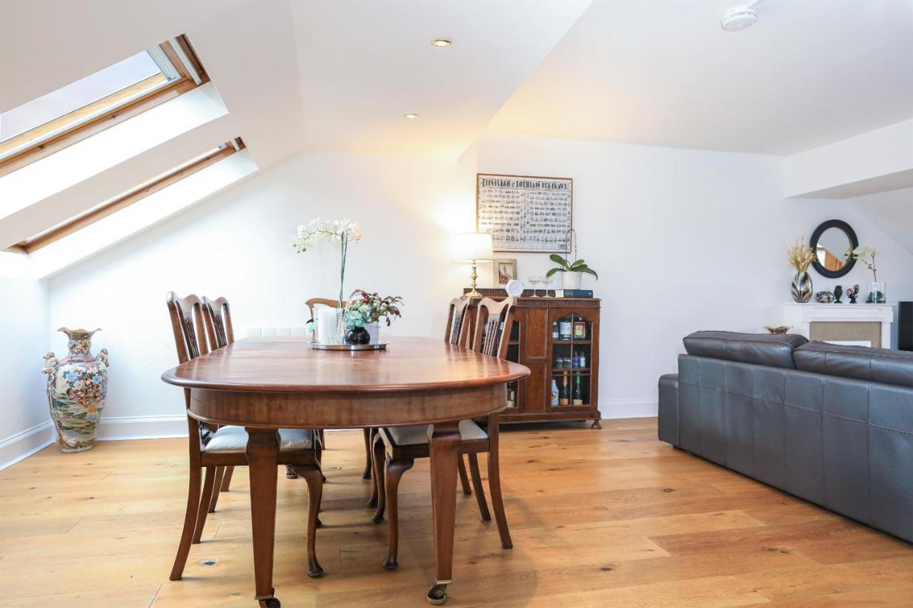 Luxury 3 Bed Royal Mile Apartment Edimburgo Exterior foto